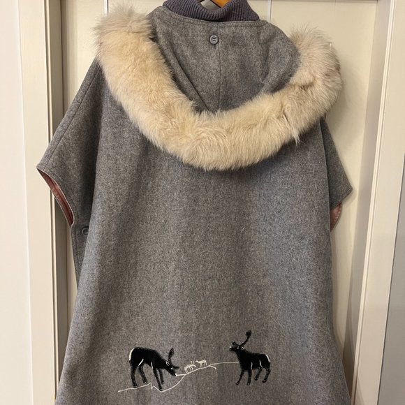 Inuit Vintage Wool Coat/Northern Sun/Poncho/Made in Canada - Picture 2 of 7